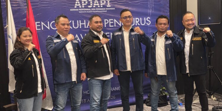 APJAPI Resmi Kukuhkan Pengurus DPD Jawa Tengah di Semarang