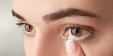 6 Aturan Pakai Softlens Saat Cuaca Panas, Nomor 5 Sering Diabaikan