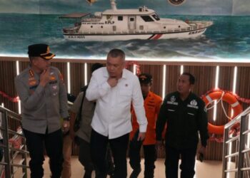 Kemenhub Dirikan Posko Terpadu untuk Korban Kebakaran KM Mutiara Sentosa II di Tanjung Perak