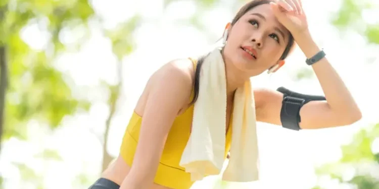 Olahraga Saat Cuaca Panas? Ini 6 Tips Aman agar Tak Kena Heatstroke