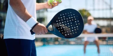 Tips Memilih Raket Padel untuk Pemula, Kenali Bentuk dan Bobotnya