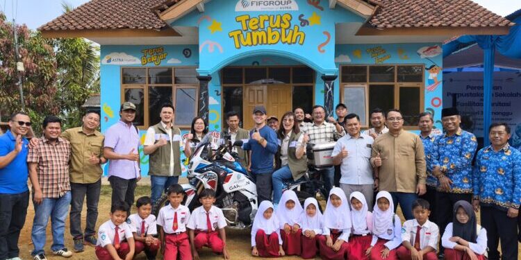 FIFGROUP Dukung Fasilitas Pendidikan dan Sanitasi SD Negeri 3 Cimanggu Pangandaran