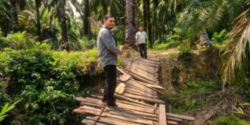 Harus Lewati Jalan Berlumpur dan Minim Sinyal di Rantau Prapat, Kepala Unit BRI Menemani UMKM untuk Naik Kelas