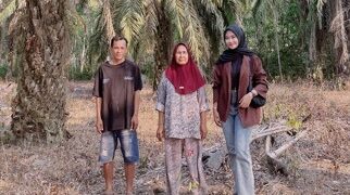 Menyusuri Perkebunan Sawit dan Karet, Mantri BRI Menjaga Akses Keuangan di Sumatera Selatan