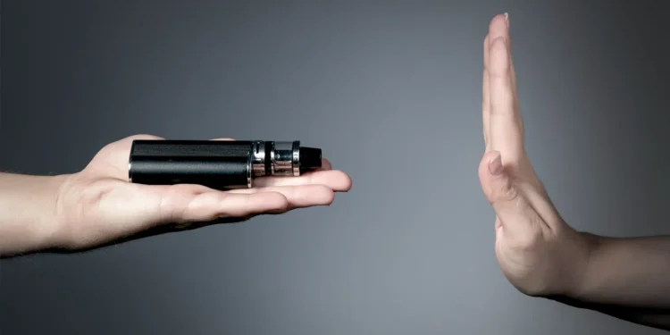 Benarkah Vape Lebih Aman daripada Rokok? Ini Fakta dan Risiko Kesehatannya