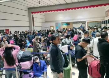 Bandara Soetta Ditutup hingga 13.30 WIB, 209 Penerbangan Terdampak Abu Vulkanik Anak Krakatau