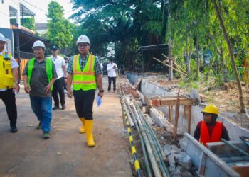 Atasi Banjir dan Longsor, Pemkot Tangsel Bangun Turap 165 Meter di Grand Serpong
