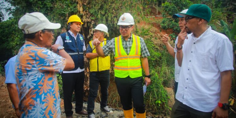 Antisipasi Longsor dan Banjir, Pemkot Tangsel Bangun Bronjong di Sungai Angke Villa Pamulang