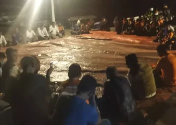 8 Orang Hilang Saat Liputan Gunung Anak Krakatau, Gubernur Banten Pimpin Doa Bersama