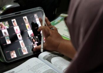 Mulai Senin, Semua Sekolah di Jakarta Terapkan PJJ Imbas Abu Vulkanik Anak Krakatau