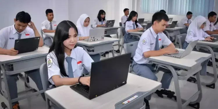 Skor TKA 2026 Berubah! Siswa SMA-SMK Kini Pakai Nilai 200-800, Cek Targetnya