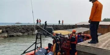 Tim SAR Gabungan Kerahkan 7 SRU, Pencarian 8 Orang di Selat Sunda Masih Nihil