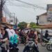 Niat Lancarkan Jalan, Pak Ogah di Perempatan Pasar Prumpung Justru Picu Kepadatan Kendaraan