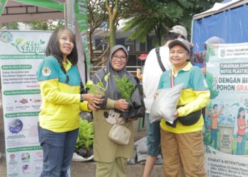 DLH Tangsel Kembali Gelar Tukar Sampah dengan Tanaman, Ini Syaratnya