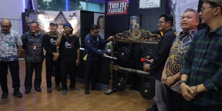 City Gallery Tangsel Pamerkan Lukisan Bertema Baduy, Pelajar Diajak Unjuk Kreativitas