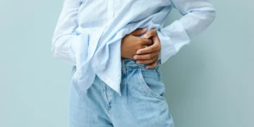 Sering Alami Asam Lambung Naik? Kenali Penyebab dan 5 Cara Mencegah GERD